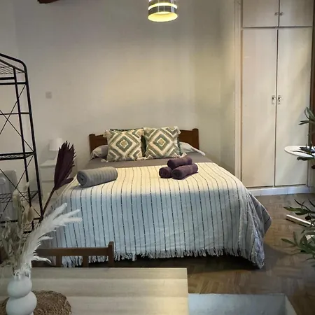 Cozy Studio Close To The Cathedral-2